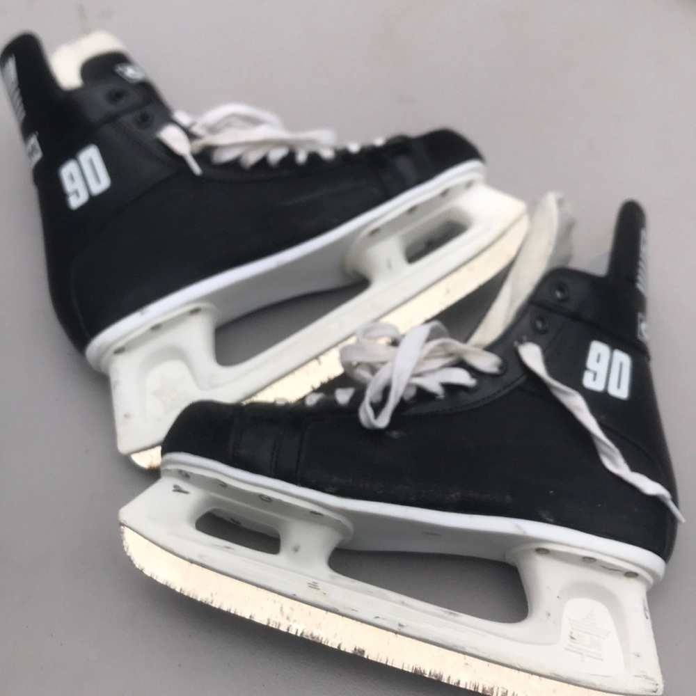 Men’s Ice Skates